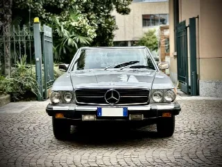 Foto 5 di 14: MERCEDES-BENZ SL(1971-1989) 450