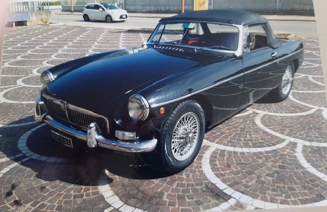 MG B 1800