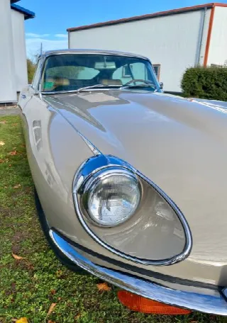 Foto 3 di 7: JAGUAR E-TYPE SII (1967-1971) FHC Serie 2 LHD 4,2 