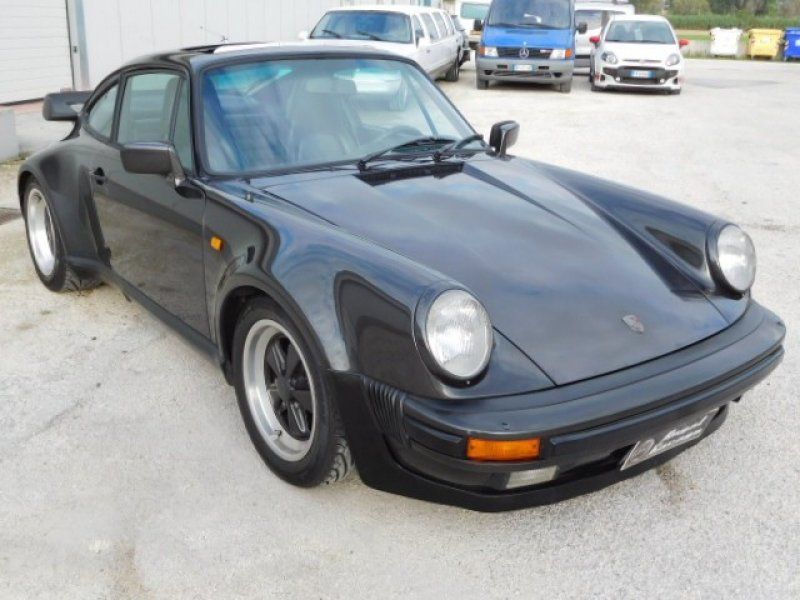 PORSCHE 911Turbo"(1974-1989)" 930  