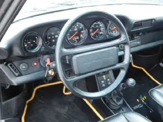 Foto 10 di 18: PORSCHE 911Turbo"(1974-1989)" 930  