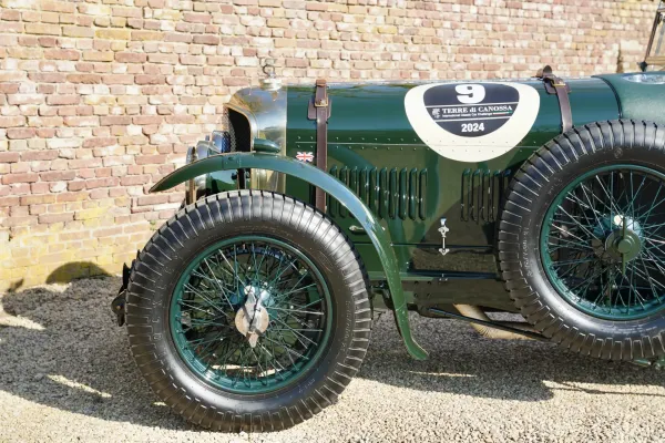 Bentley Speed Eight "By Racing Green" SHORT CHASSIS! Spectacular creation of the renowned Racing Green Engineering Limited, Constructed with the english craftsmanship, Equipped with Rolls-Royce B80 