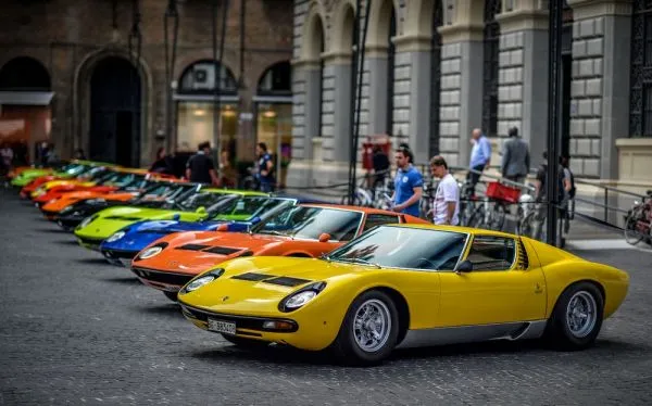 ABSOLUTE: LAMBORGHINI MIURA 1967