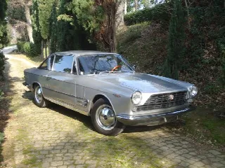 Foto 4 di 36: FIAT 2300 S 