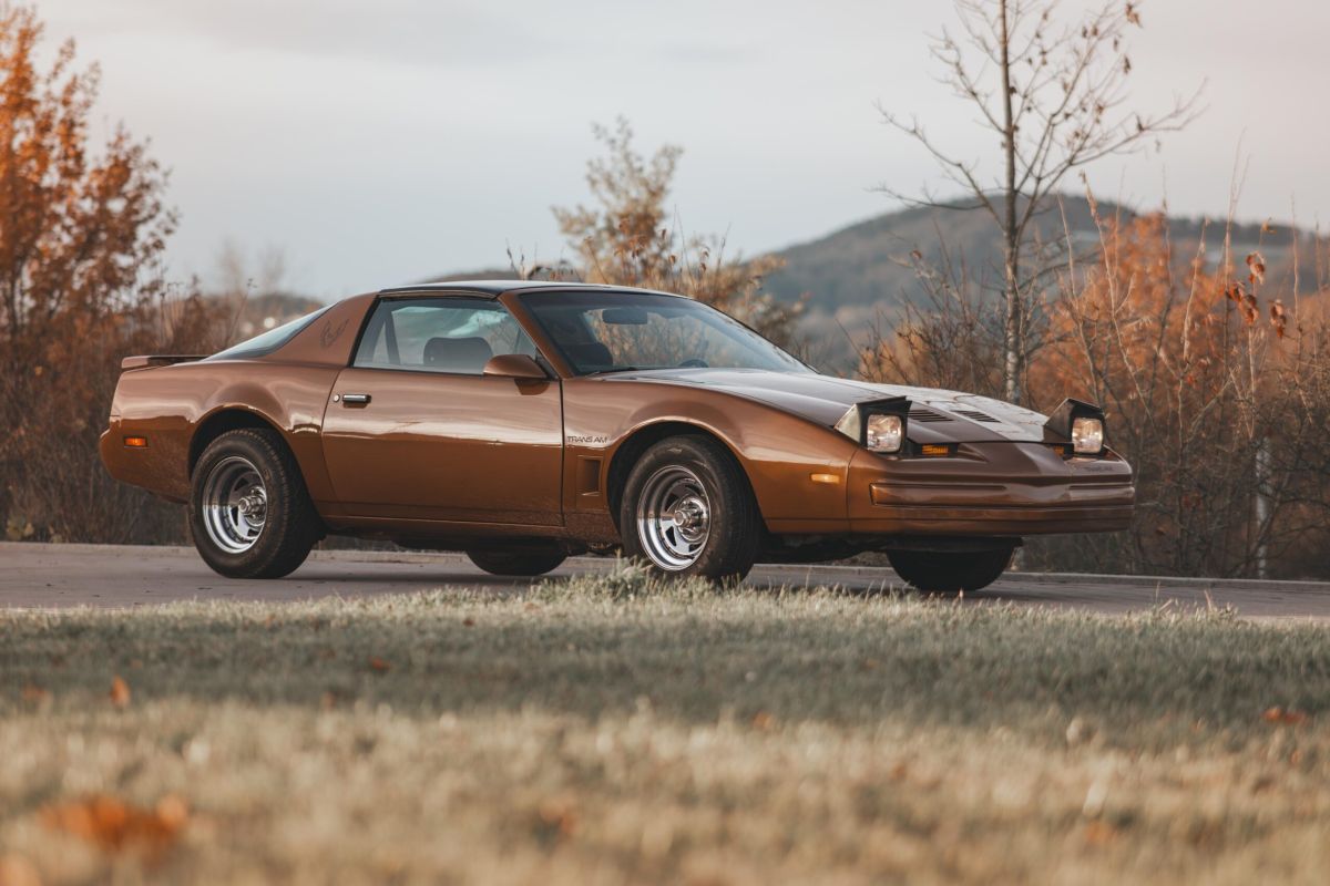 PONTIAC Firebird Trans Am    
