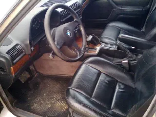 Foto 2 di 9: BMW 7 Series (1986-1994) e28 