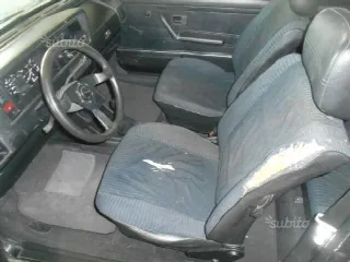 Foto 5 di 6: VOLKSWAGEN Golf Cabrio 