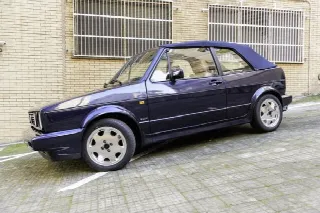 Foto 2 di 16: VOLKSWAGEN Golf Cabrio    