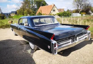 Foto 4 di 14: CADILLAC Fleetwood Serie 60 Special  