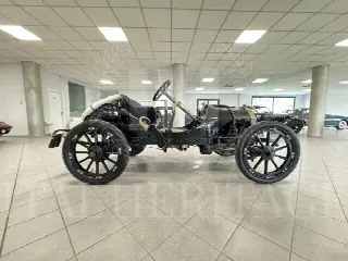 Foto 4 di 28: ISOTTA FRASCHINI Fraschini-DONOTUSE FENC  