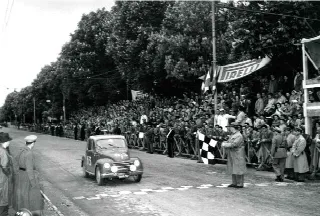 Foto 3 di 12: FIAT Topolino C - ex-Mille Miglia & Giro della Sicilia 1952 