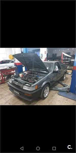 Foto 2 di 7: TOYOTA Corolla  