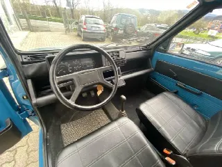 Foto 8 di 10: FIAT Panda 4x4 Tetto Apribile 
