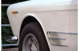 Foto 6 di 10: FIAT 2300 S Coupé  