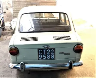Foto 2 di 7: FIAT 850 Special 