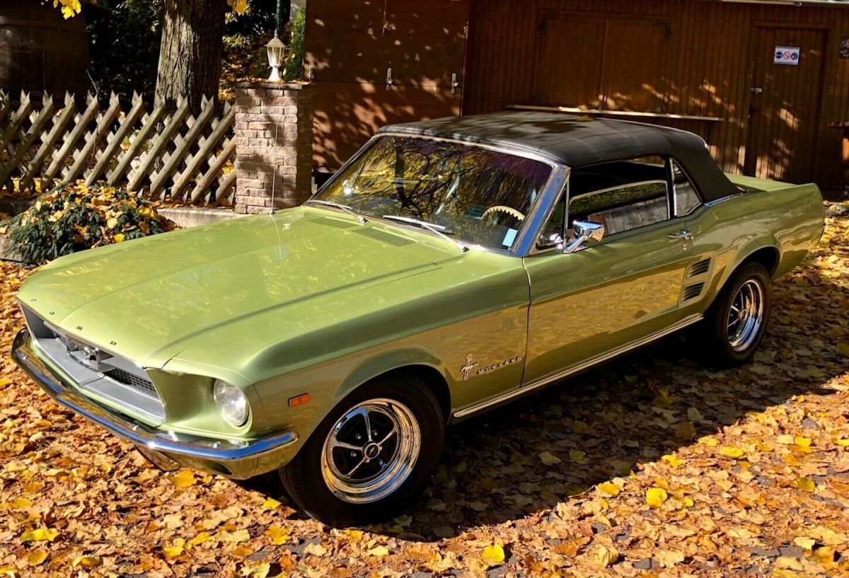 FORD Mustang 67  