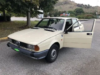 Foto 9 di 9: ALFA ROMEO Giulietta 1.8 Prima serie  