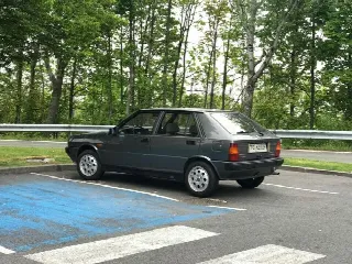Foto 3 di 7: LANCIA Delta HF turbo 1600 cc. - iniezione  