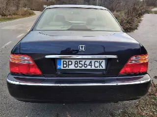 Foto 4 di 24: HONDA Legend KA9 3.5 V6 