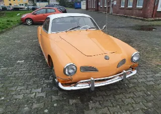 Foto 3 di 4: Volkswagen Karmann Ghia 