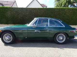 Foto 3 di 9: MG B GT  