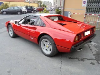 Foto 9 di 17: FERRARI 308(1974-1985) GTS QV 