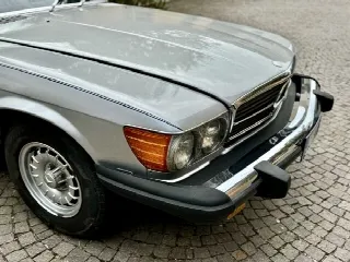 Foto 4 di 14: MERCEDES-BENZ SL(1971-1989) 450