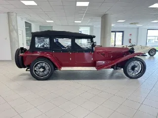 Foto 7 di 31: LANCIA Lambda  Tipo 218 Corsa 1000Miglia Passo Corto 