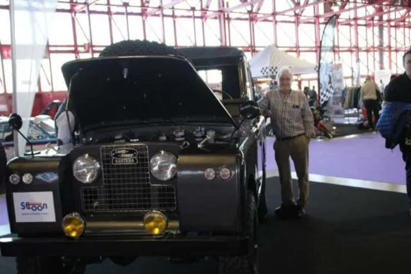 LAND ROVER Series 1-3 (1948-1984) 2A