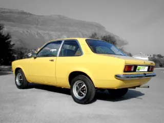 Foto 3 di 38: OPEL Kadett C 1.2 