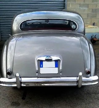 Foto 2 di 19: JAGUAR Mk7  