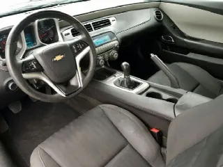 Foto 4 di 7: CHEVROLET Camaro LS 3.6l V6  