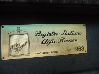 Foto 11 di 27: ALFA ROMEO SZ Coupè 3000 V6 