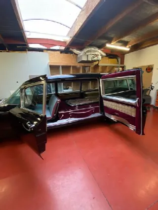 Foto 5 di 8: CADILLAC Miller Meteor Futura    