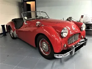 Foto 1 di 4: TRIUMPH TR3 ROADSTER small mouth  