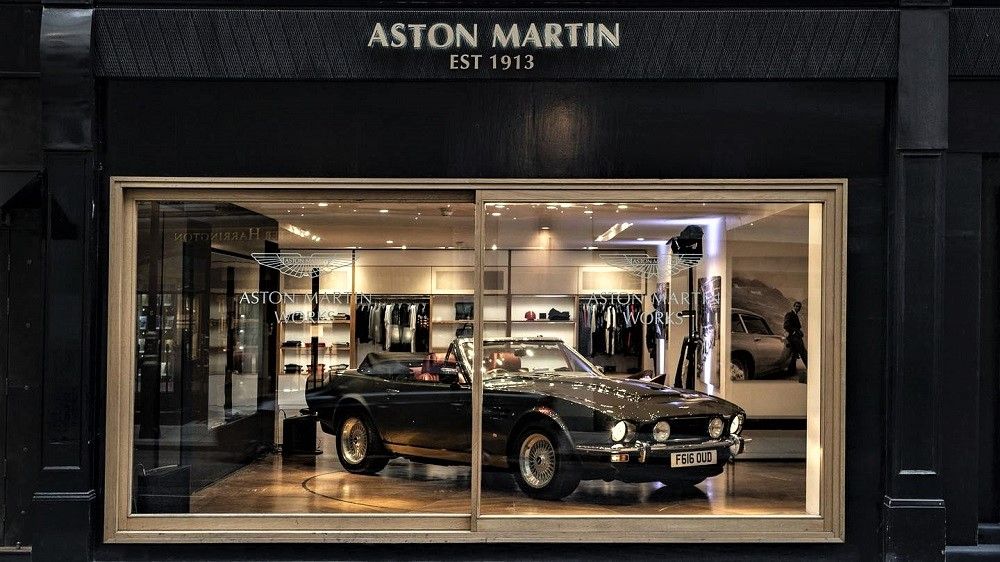 Londra: nuovo show-room Aston Martin