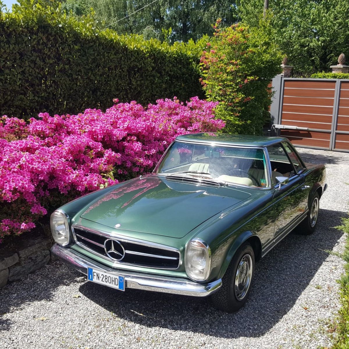 MERCEDES-BENZ 280 SL