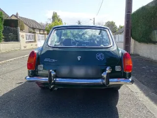 Foto 4 di 9: MG B GT  