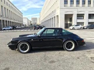 Foto 3 di 7: PORSCHE 911 Carrera 3.2 Targa G50  
