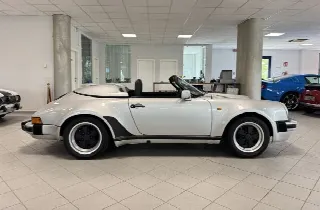 Foto 7 di 30: PORSCHE 911 Speedster 3.2
