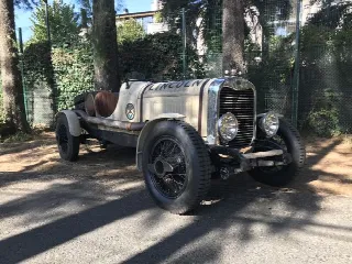 Foto 1 di 6: LINCOLN Sport