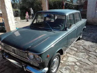 Foto 1 di 5: FIAT 1500 Berlina