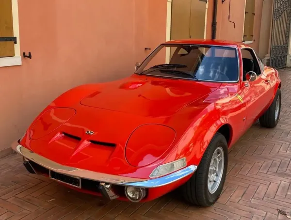 OPEL GT 1900 