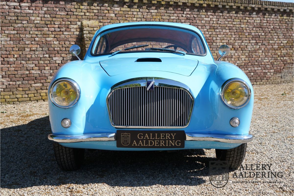 Talbot Lago T14 V8 America Coupe One of about 12 "T14 America's" built, Stunning original condition!, Interesting and correct history with well-known names such as George Grignard, Accompanied by a 