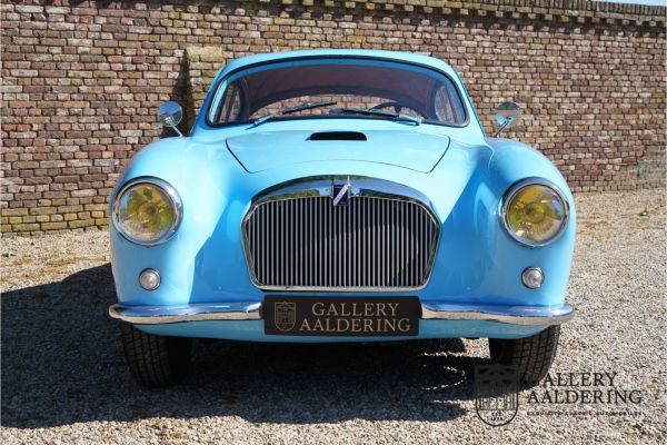 Talbot Lago T14 V8 America Coupe One of about 12 "T14 America's" built, Stunning original condition!, Interesting and correct history with well-known names such as George Grignard, Accompanied by a 