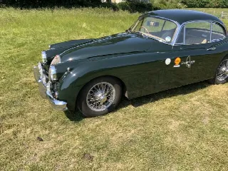 Foto 3 di 3: JAGUAR XK 150 3.8s Coupe original S specification, matching numbers