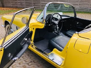 Foto 9 di 11: CHEVROLET Corvette C1 1959     