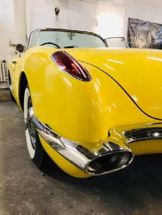 Foto 5 di 11: CHEVROLET Corvette C1 1959     