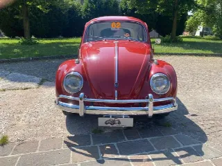Foto 2 di 17: Volkswagen Maggiolino 1200 6V VETRO PIATTO  