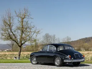 Foto 2 di 2: JAGUAR MKII Saloon 
